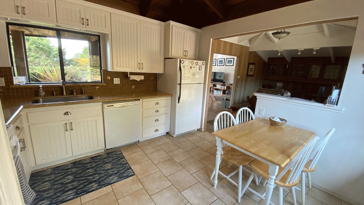 Photo of Kitchen in Mendocino