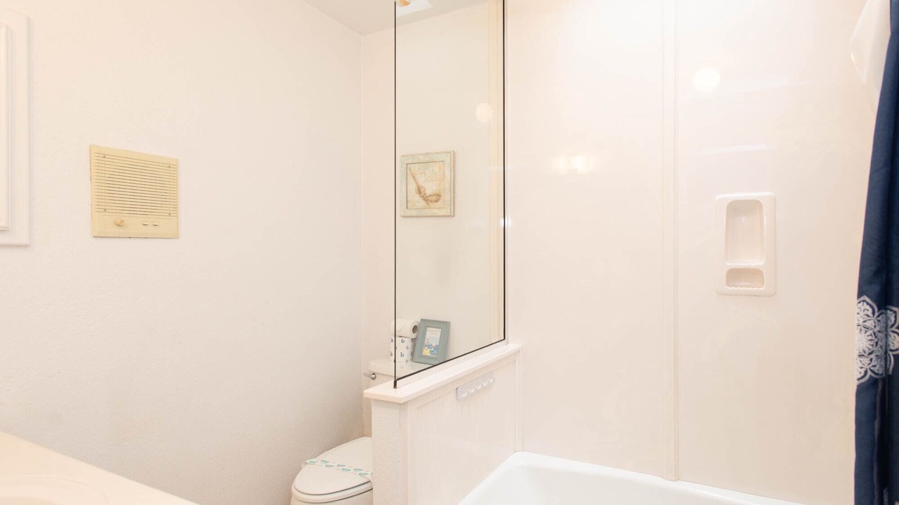 Photo of Bathroom in Enchanted Oaks
