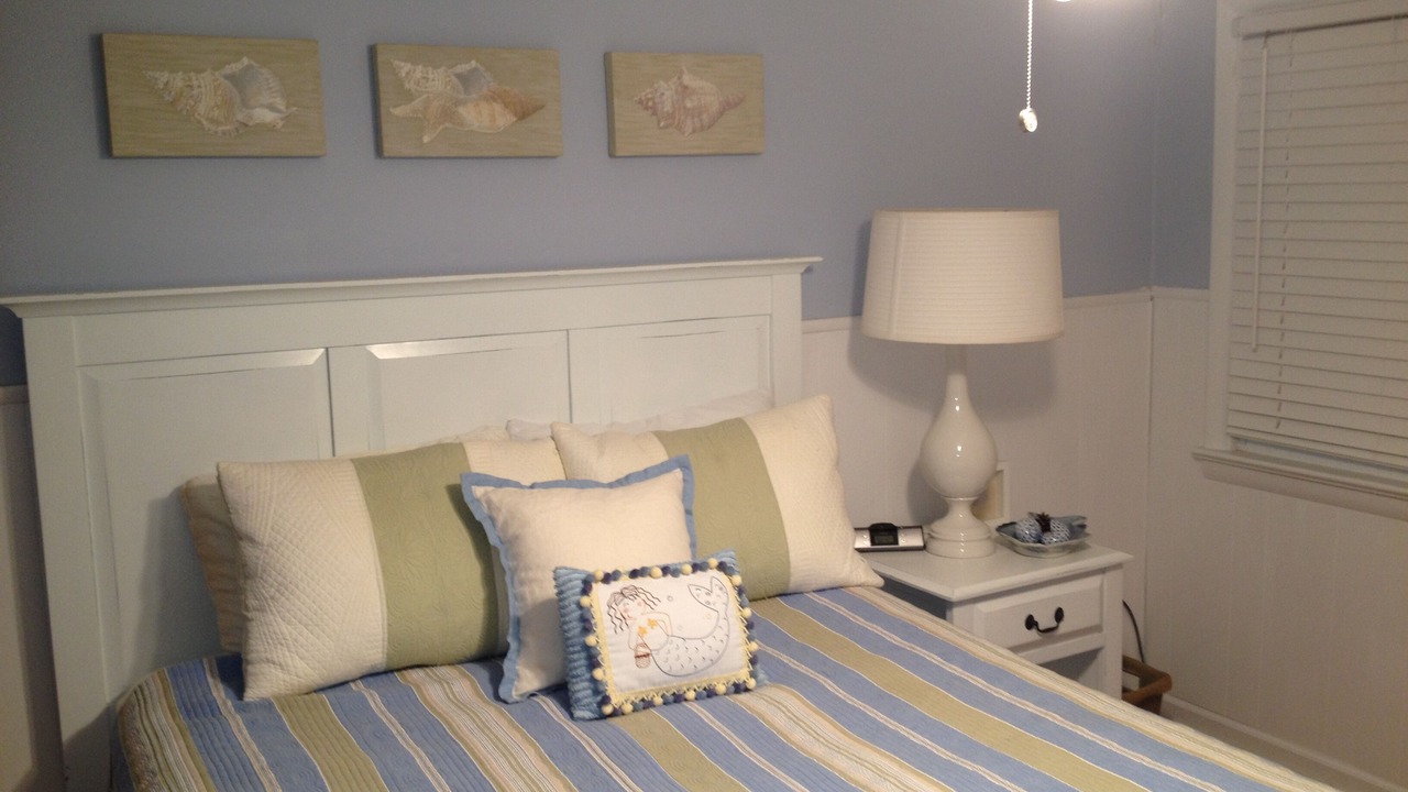 Photo of Bedroom in Avalon