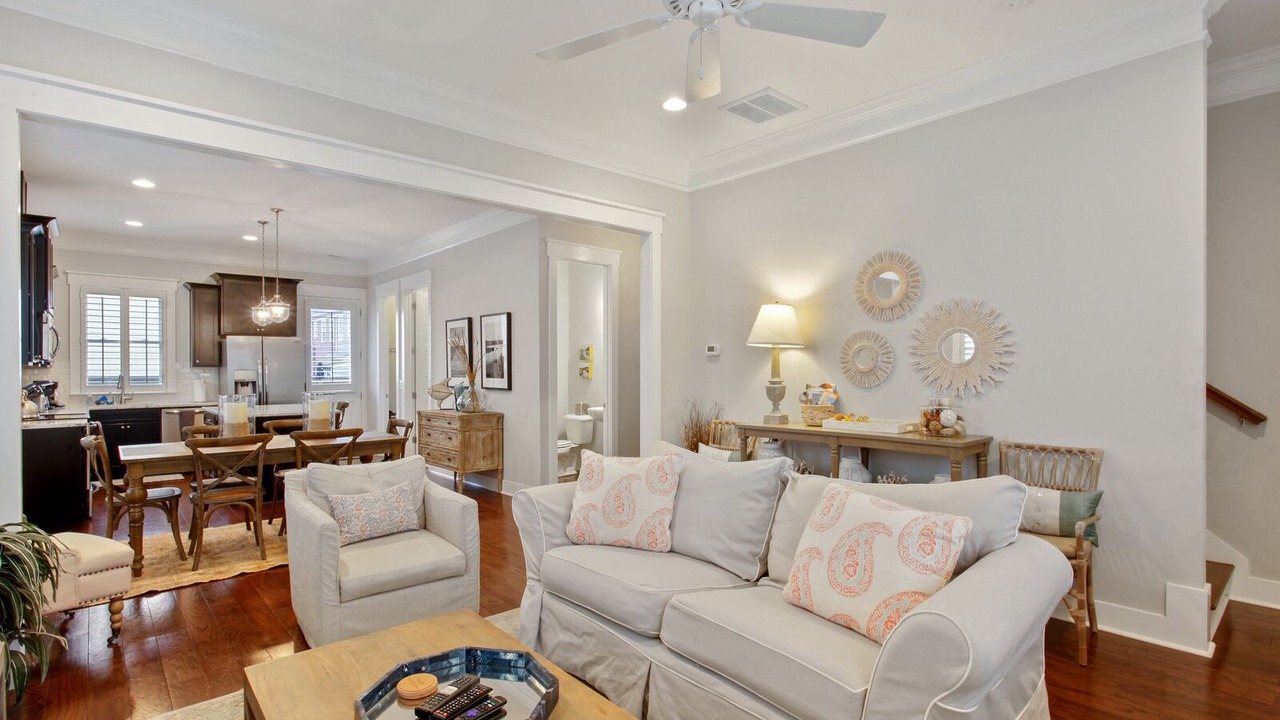 Photo of Livingroom in Beach Institute