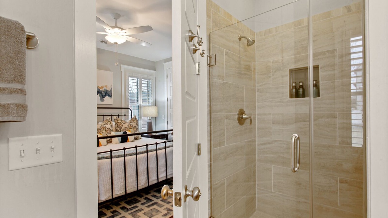Photo of Bathroom in Beach Institute