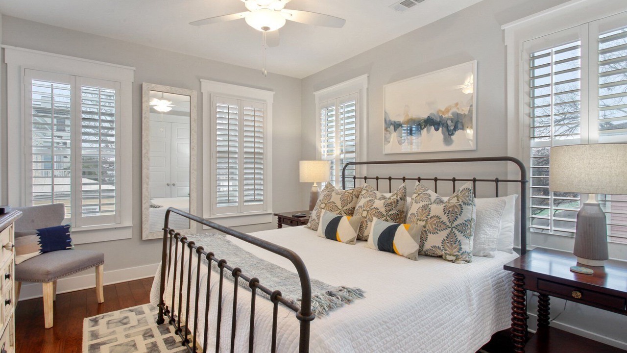 Photo of Bedroom in Beach Institute