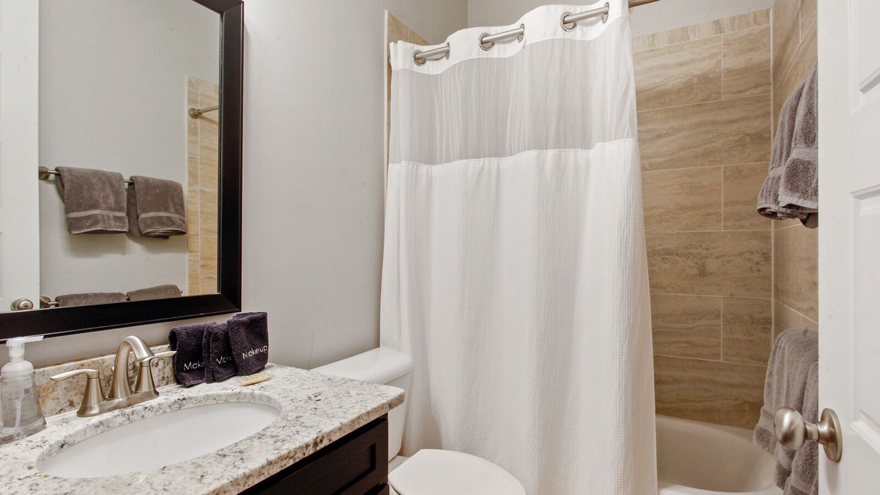 Photo of Bathroom in Beach Institute