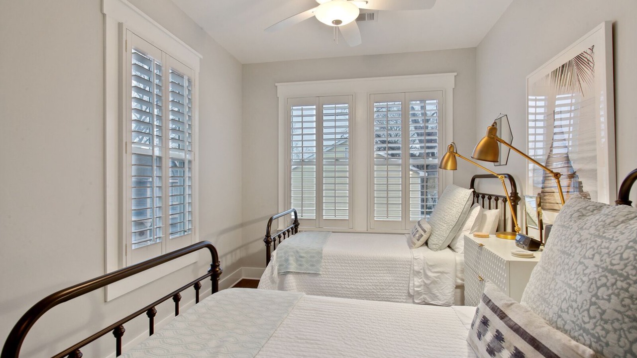 Photo of Bedroom in Beach Institute