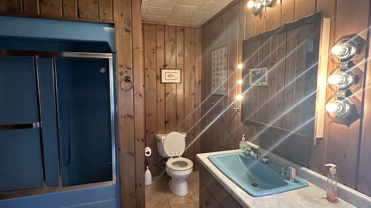 Photo of Bathroom in Mercer