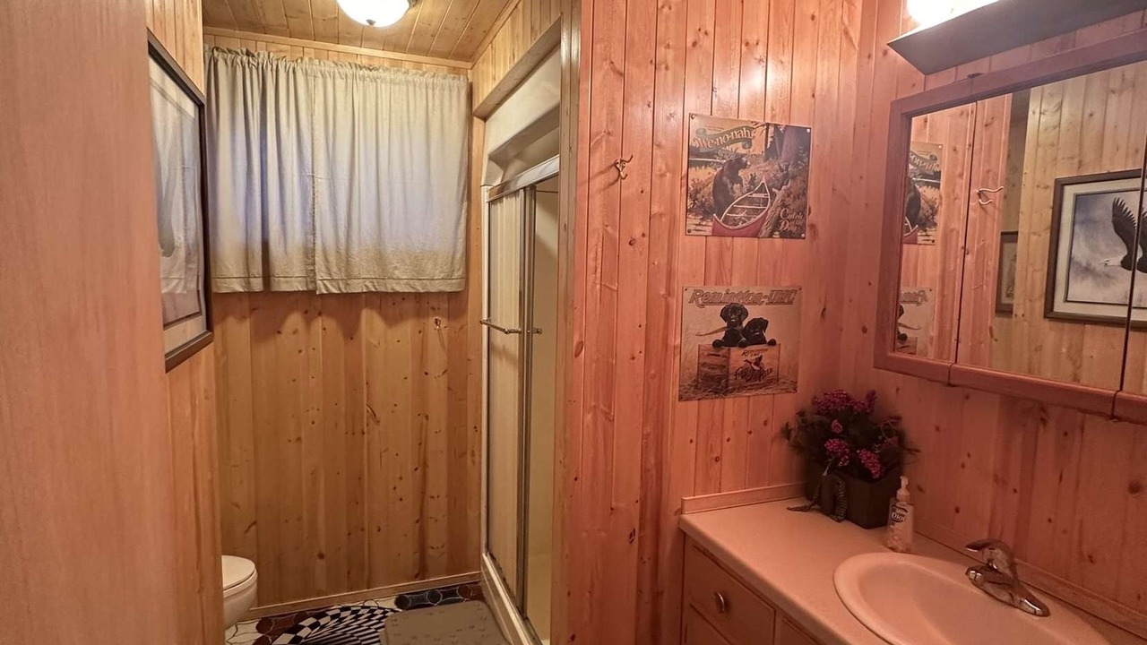 Photo of Bathroom in Mercer
