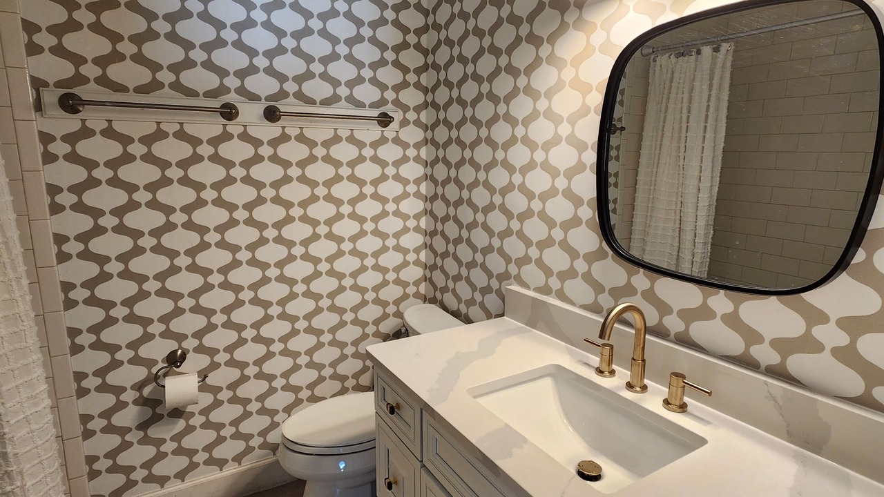 Photo of Bathroom in Savannah Beach