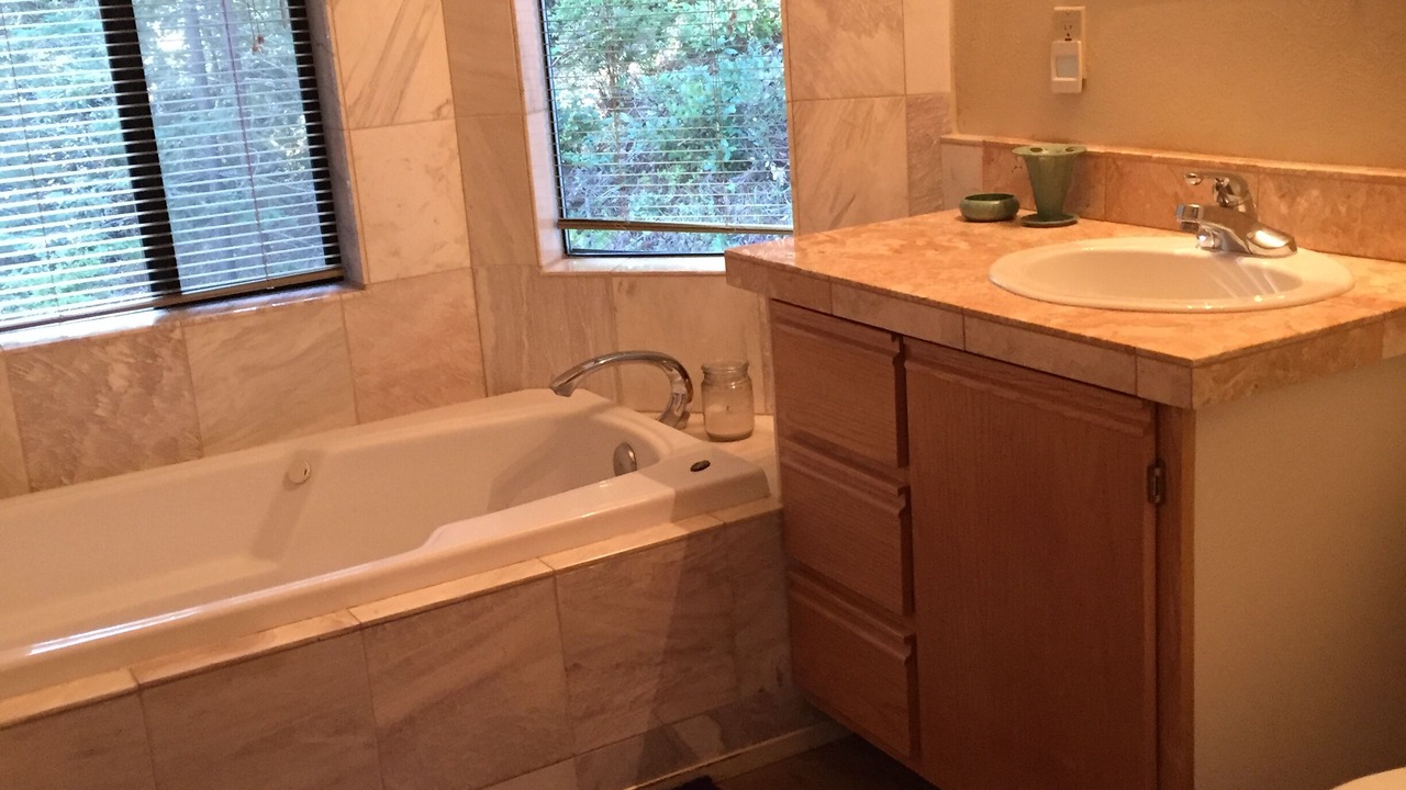 Photo of Bathroom in Timber Cove