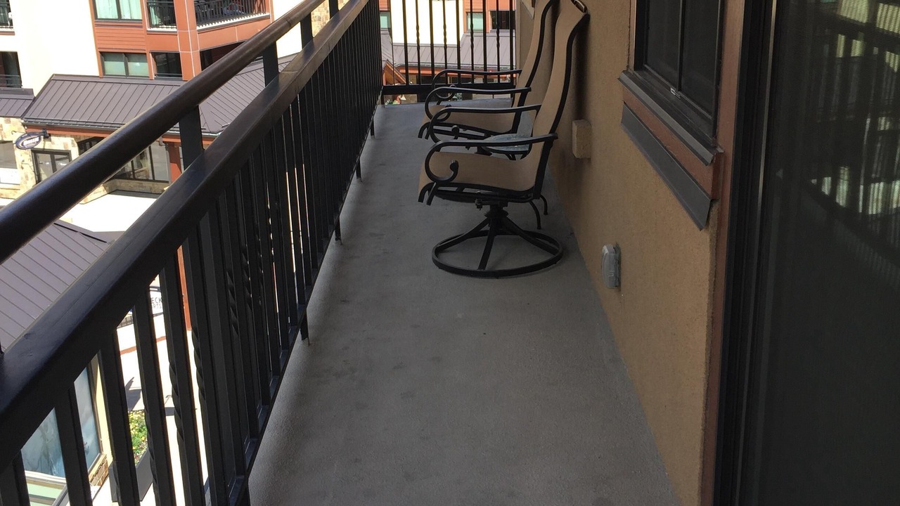 Photo of Patio Balcony in Peak 9