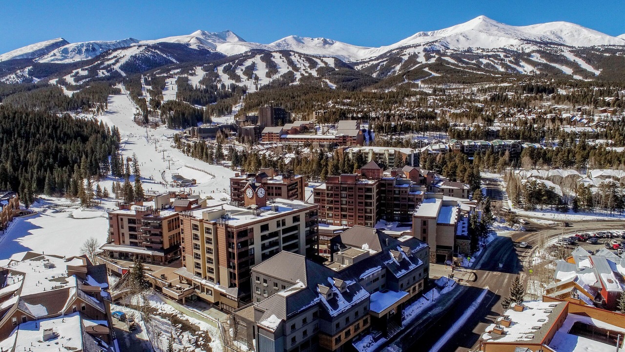 Photo of Others in Peak 9