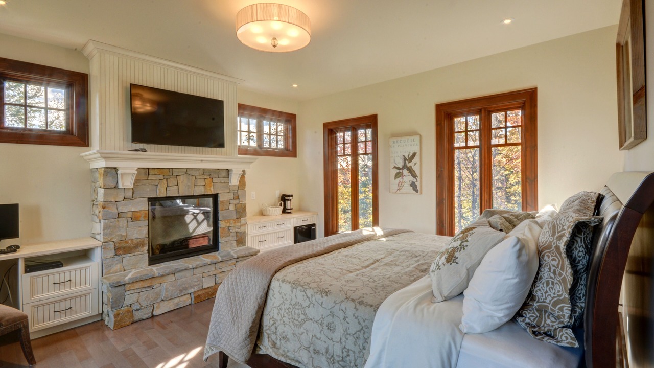 Photo of Bedroom in Mont-Tremblant