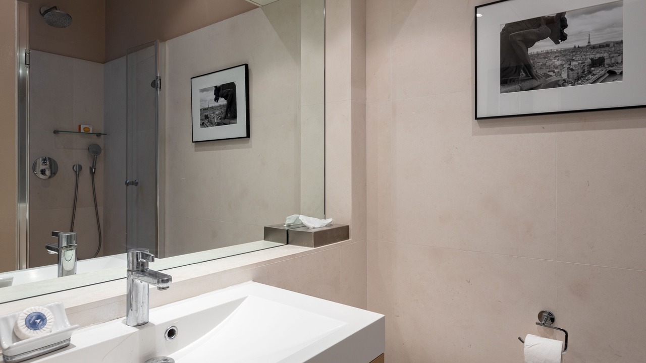 Photo of Bathroom in 6th Arrondissement