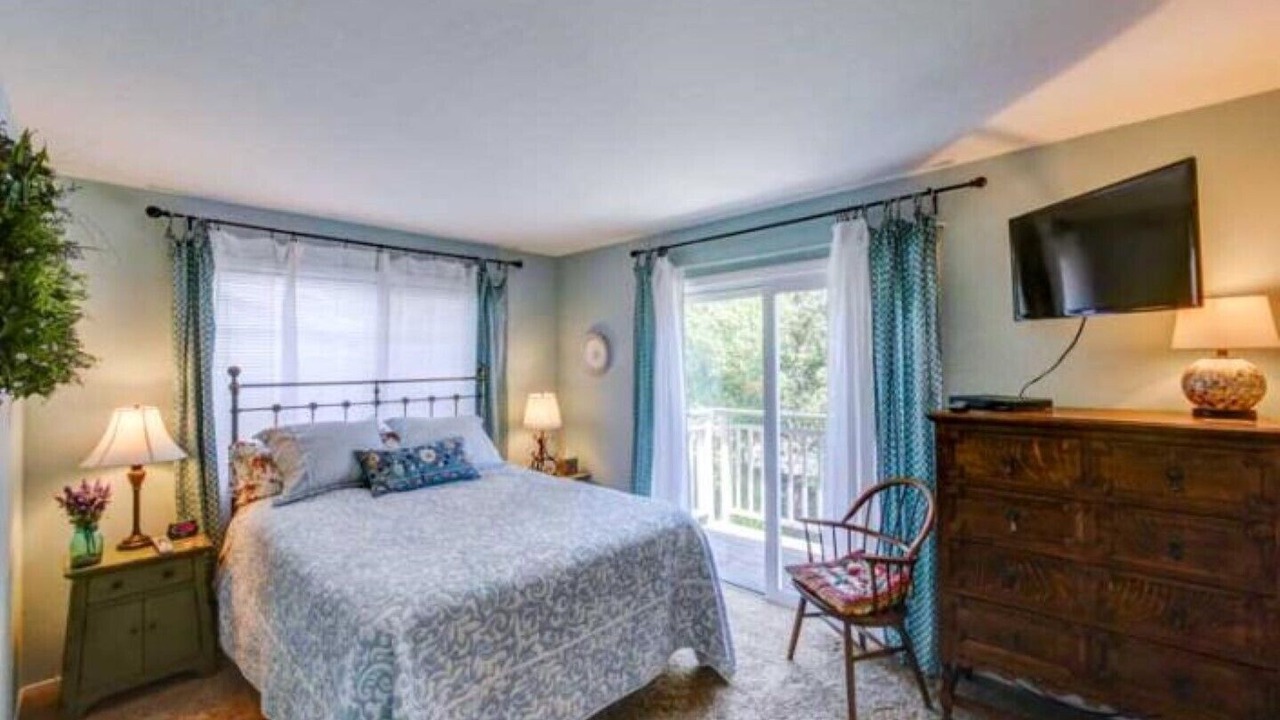 Photo of Bedroom in Westside Santa Cruz