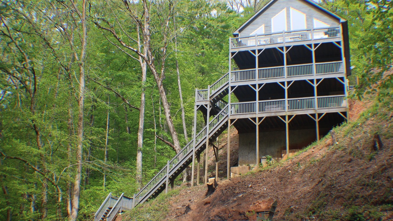 Photo of Others in Lakeside Estates
