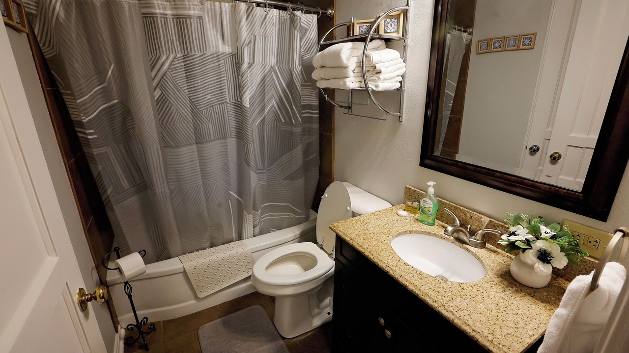Photo of Bathroom in Hillcrest