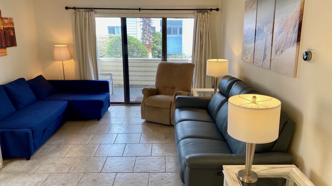 Photo of Livingroom in Butler Beach