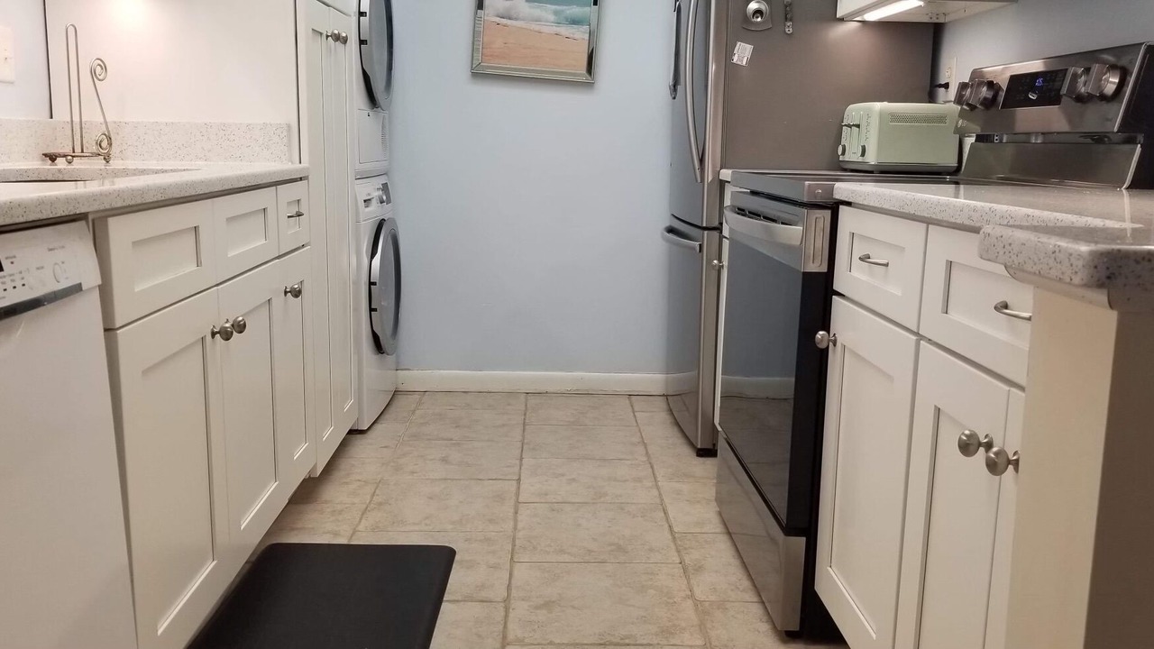 Photo of Kitchen in Butler Beach