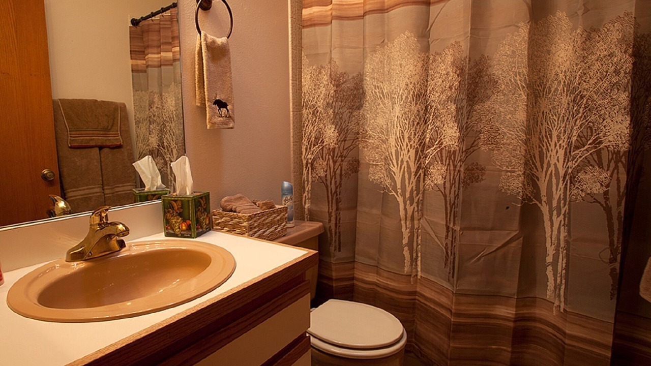 Photo of Bathroom in Broadmoor