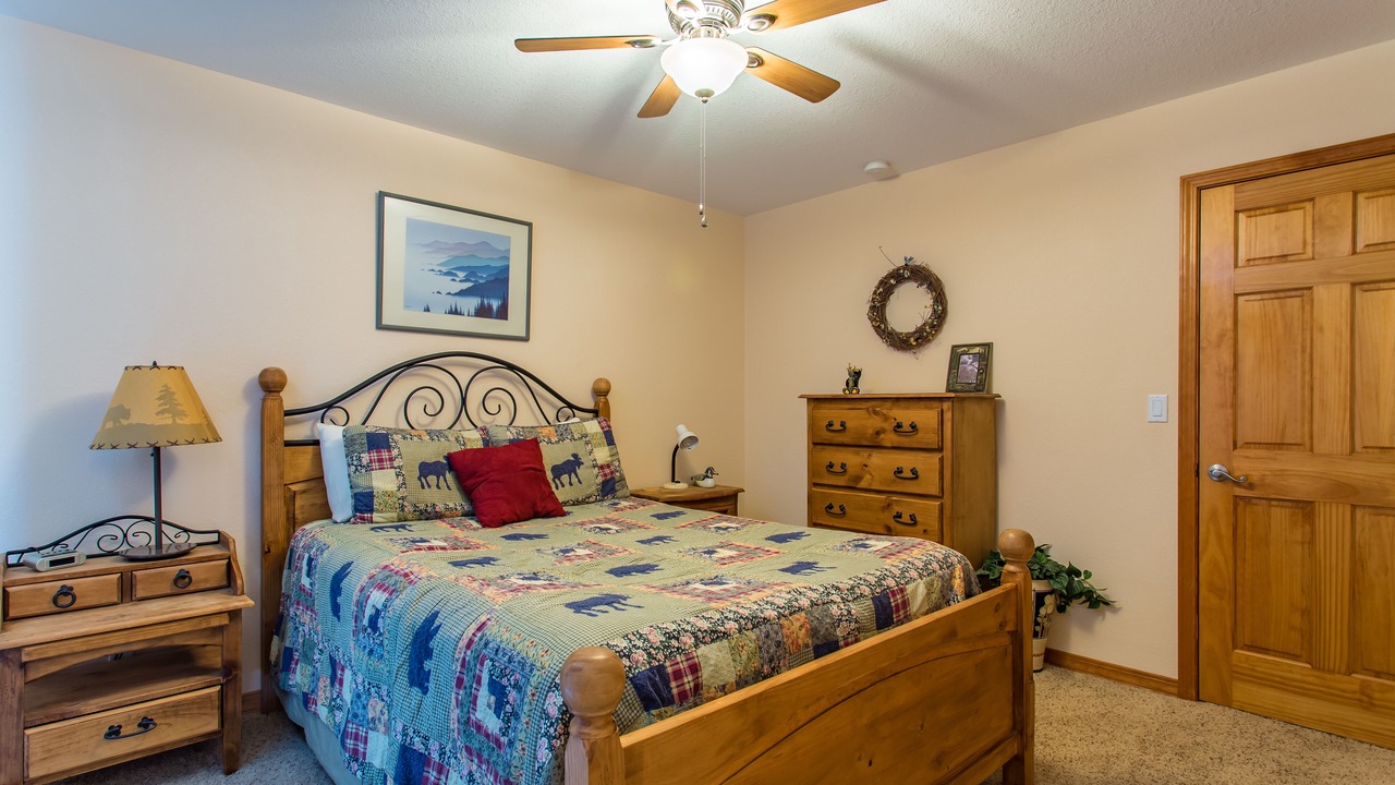 Photo of Bedroom in Woodland Park