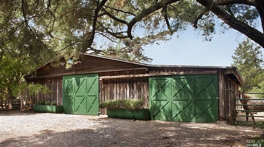 Photo of Outdoor in Eldridge