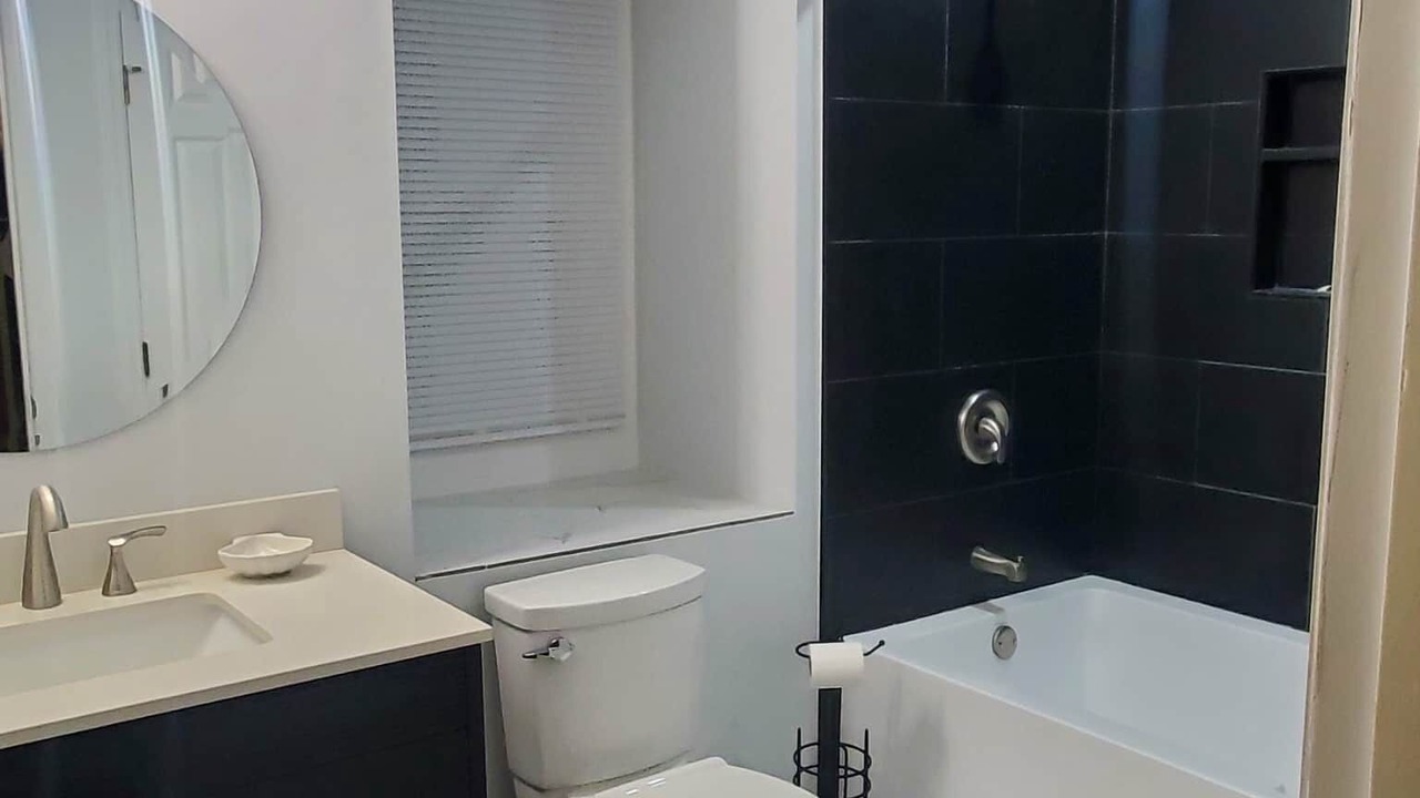 Photo of Bathroom in Shipyard Plantation