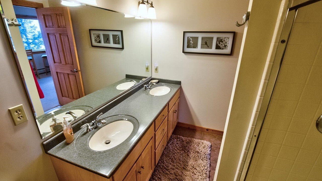 Photo of Bathroom in Tofte