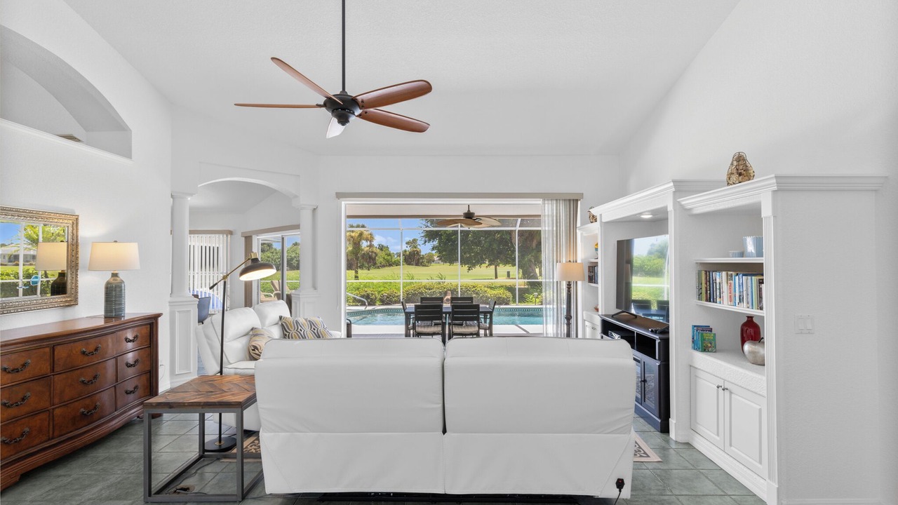 Photo of Livingroom in Long Meadow