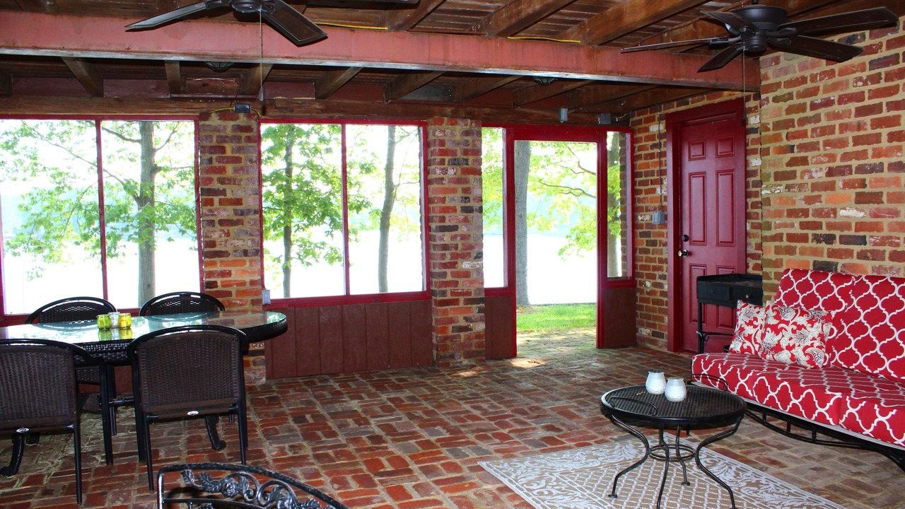 Photo of Outdoor in Bracey