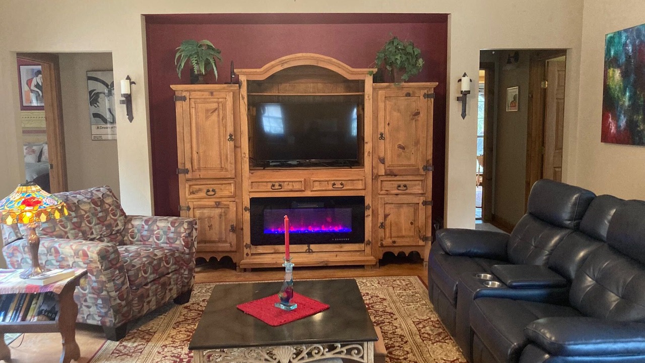 Photo of Livingroom in Long Branch Valley