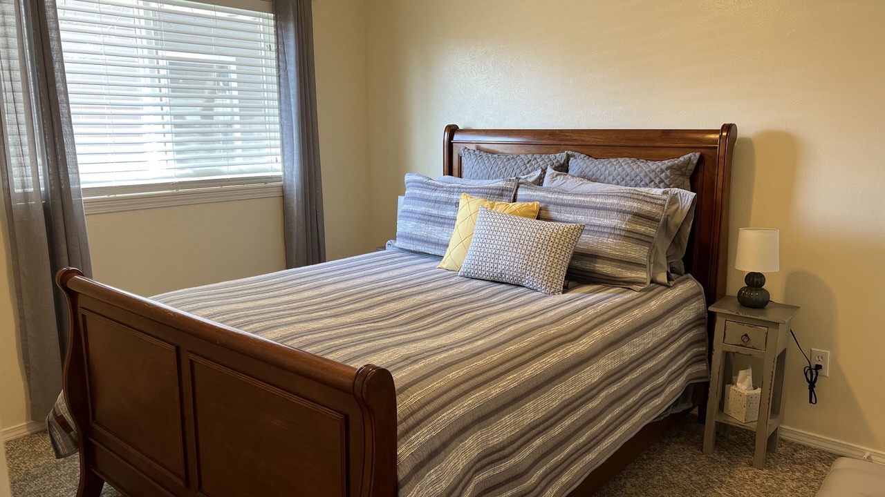 Photo of Others in Franklin to the Fort