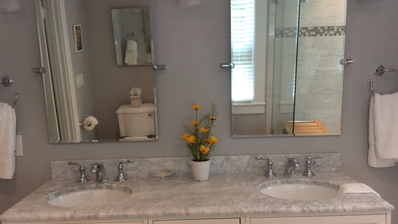 Photo of Bathroom in Lenox