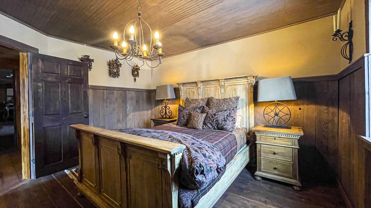 Photo of Bedroom in Methow Valley