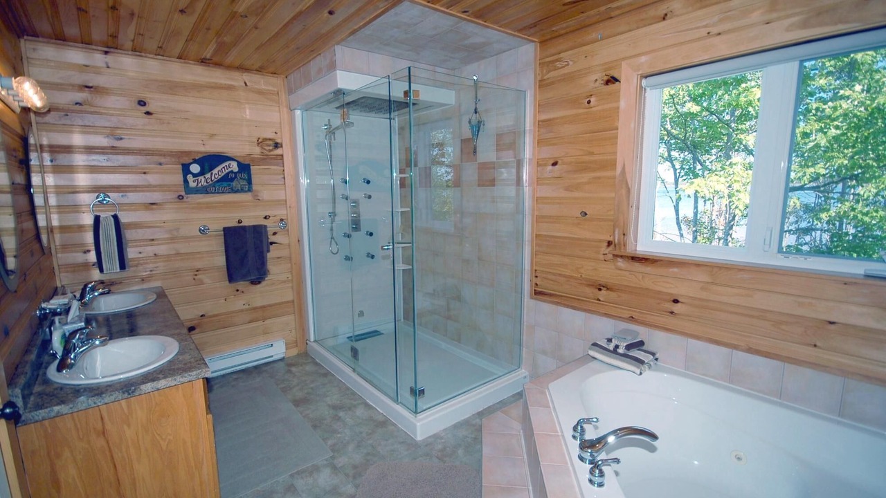 Photo of Bathroom in Prince County