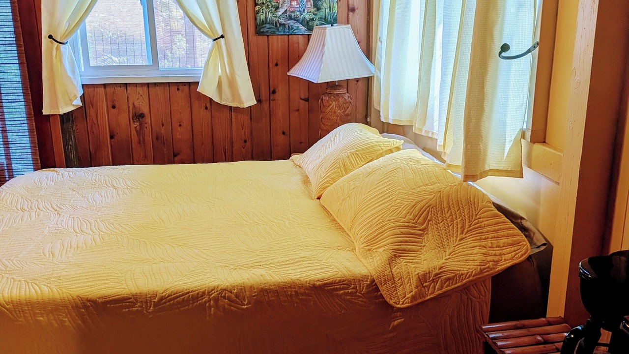 Photo of Bedroom in Keaau