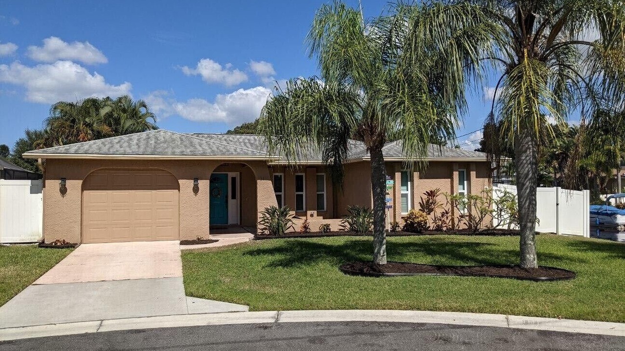 Photo of Outdoor in Lake Shore Estates