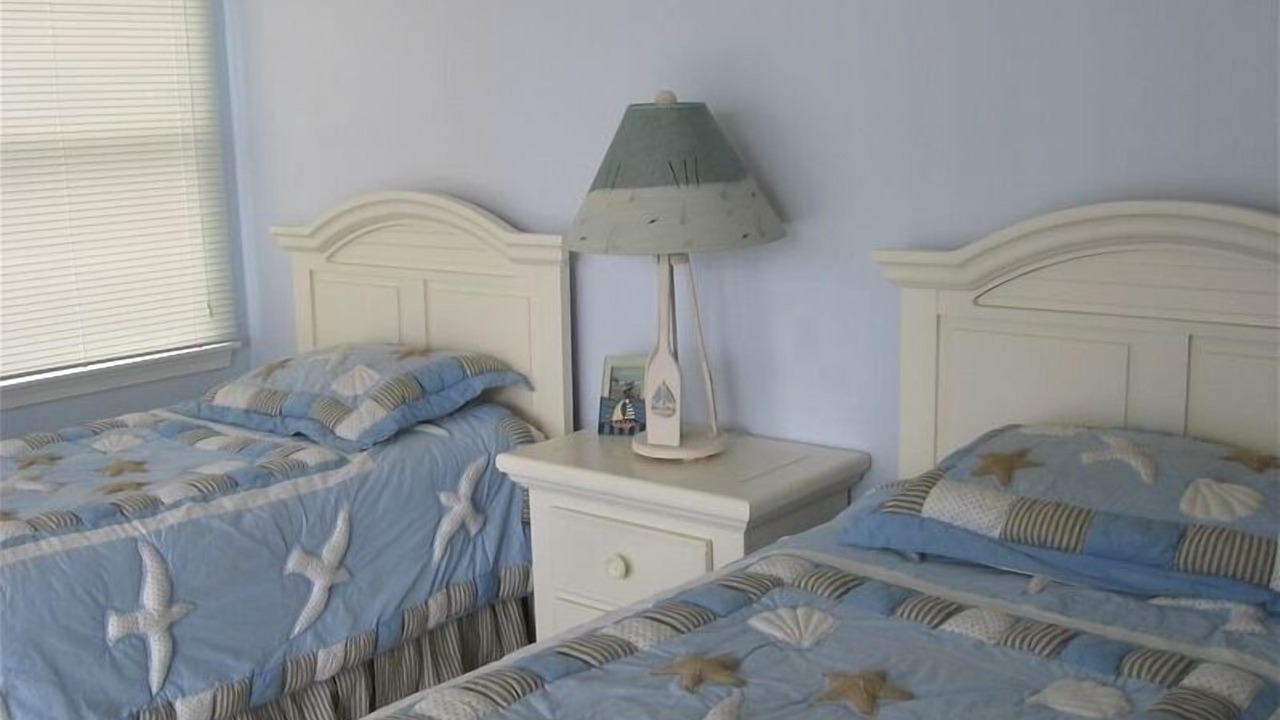 Photo of Others in Avalon