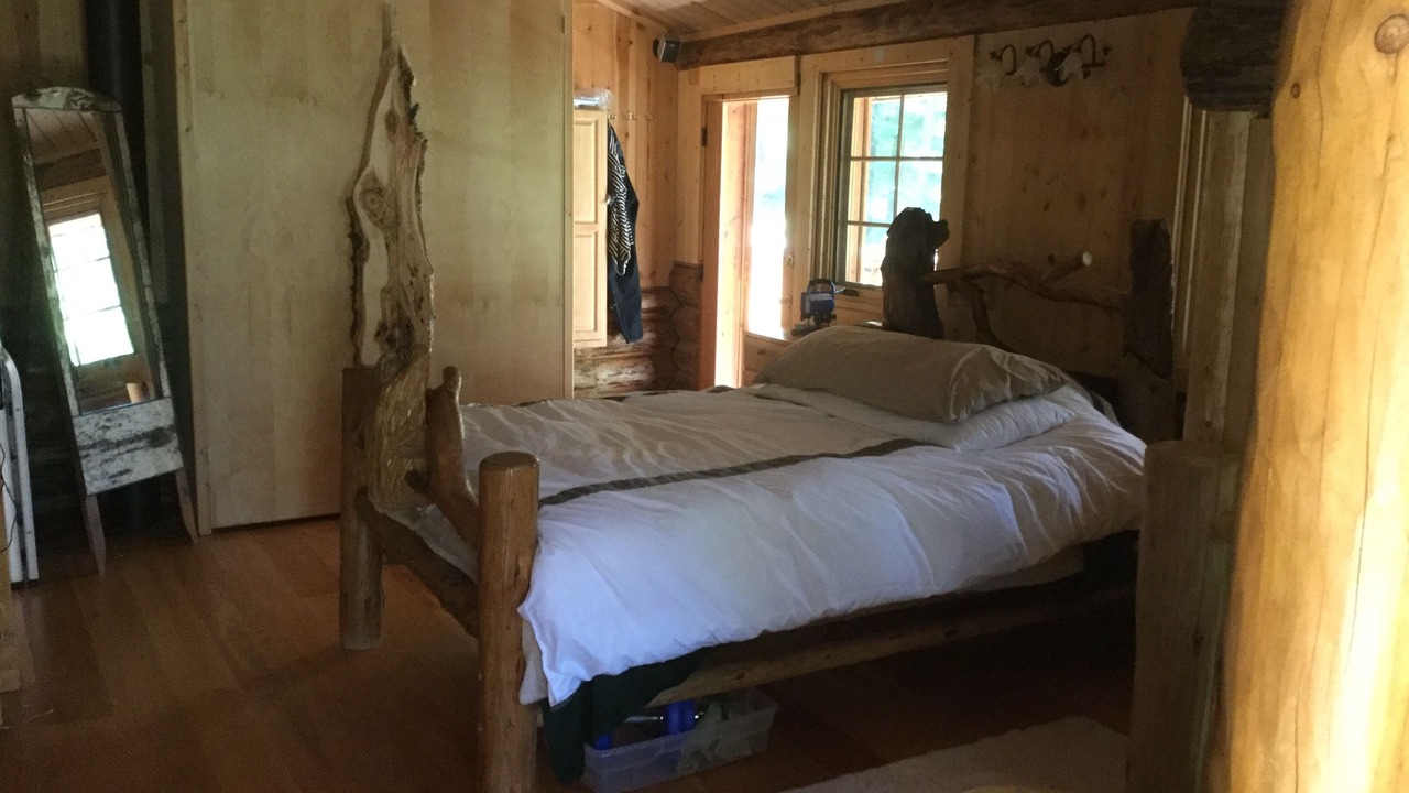 Photo of Bedroom in West Glacier