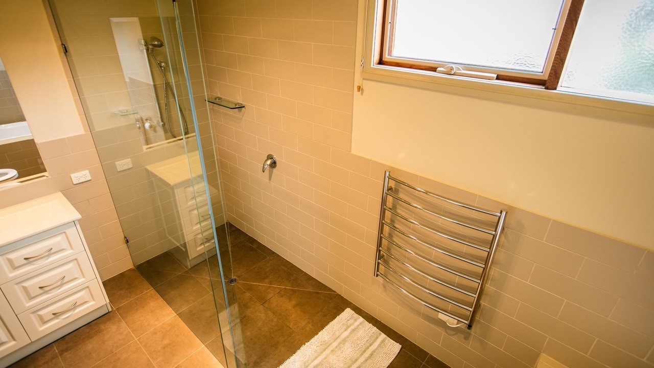 Photo of Bathroom in Apollo Bay