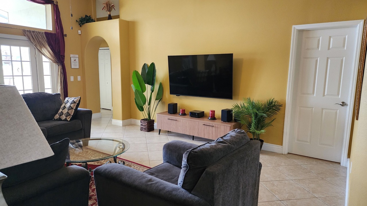 Photo of Livingroom in Windsor Palms