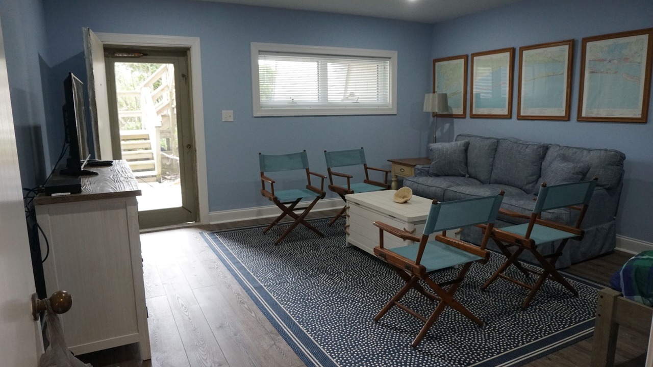 Photo of Bedroom in Pine Knoll Shores