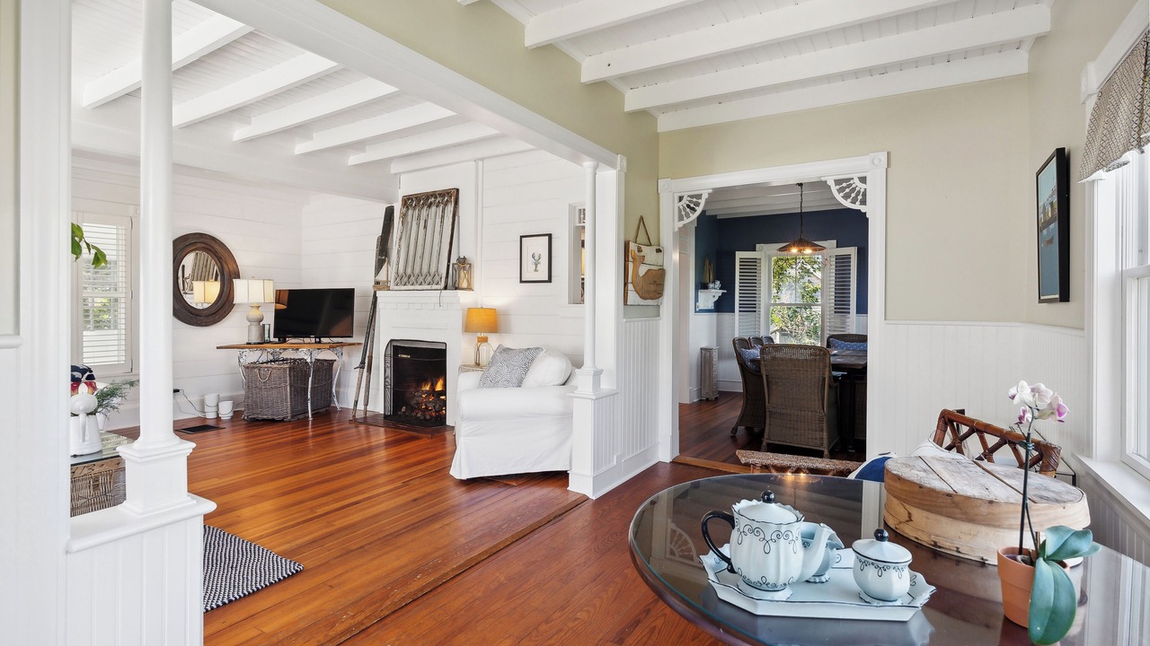 Photo of Livingroom in Loveitts Field