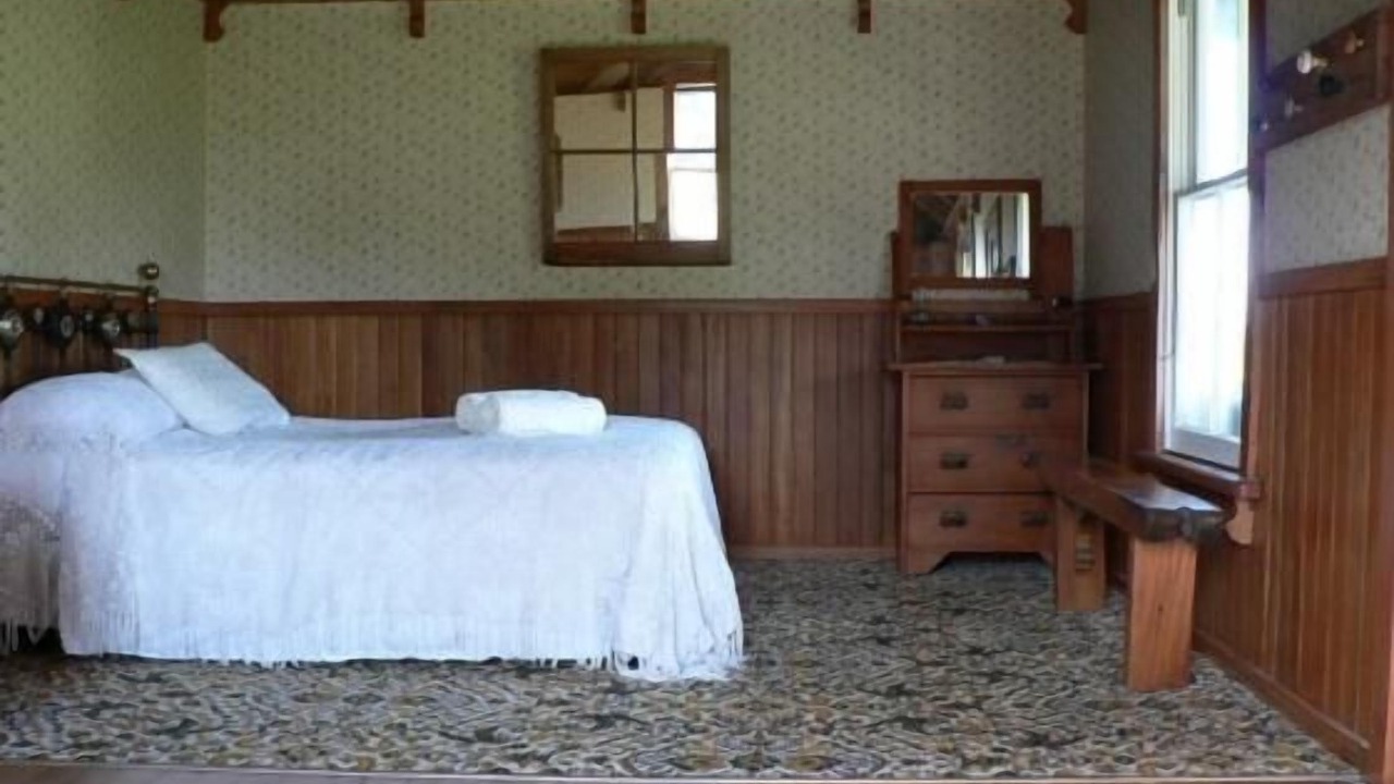 Photo of Others in Opaki