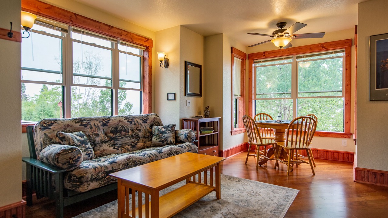 Photo of Livingroom in Croftville