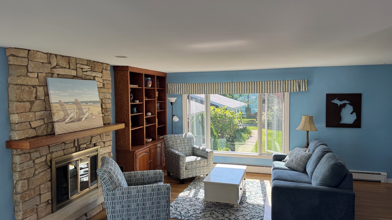 Photo of Livingroom in Lake Michigan Beach