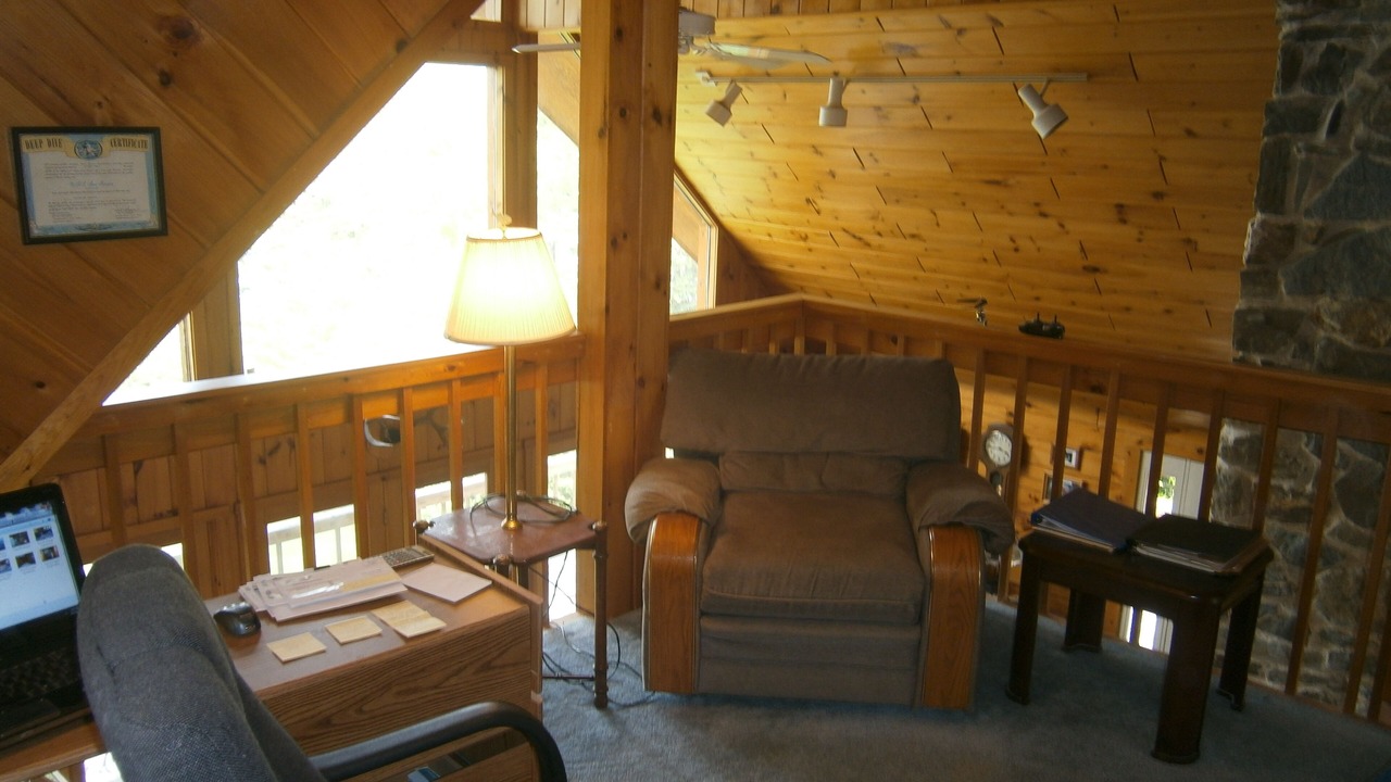 Photo of Livingroom in Oquossoc