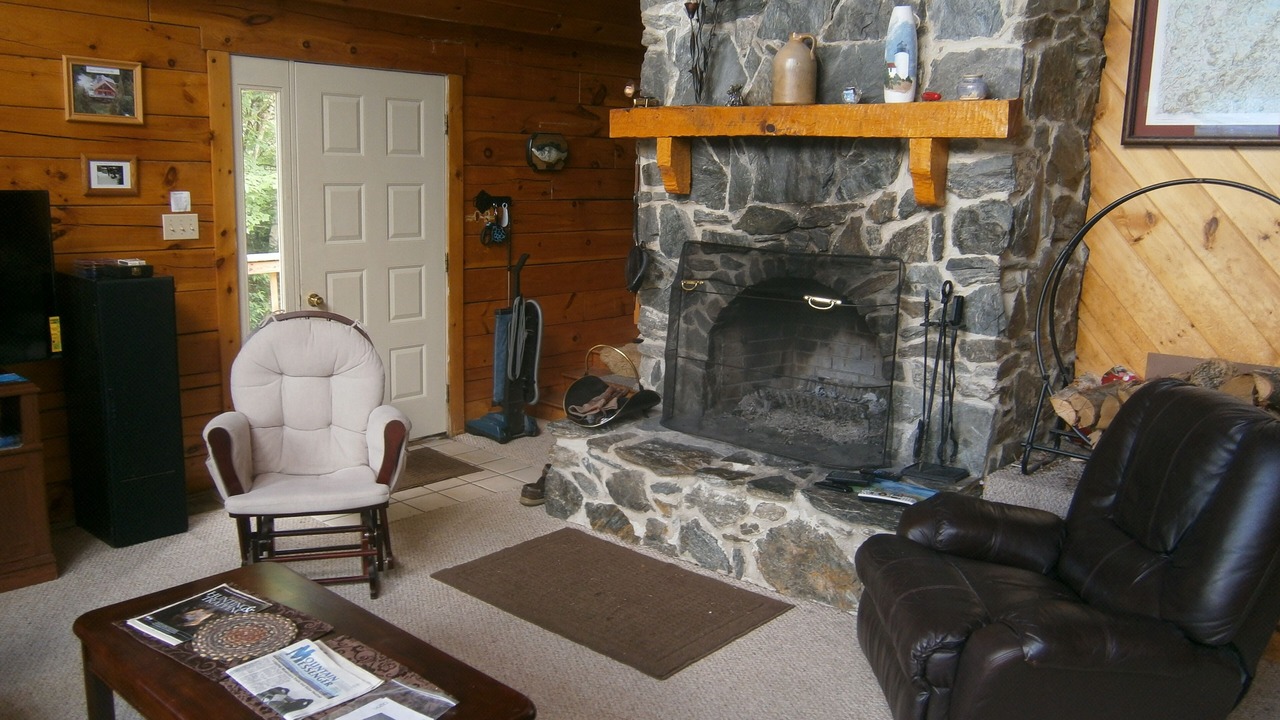Photo of Livingroom in Oquossoc