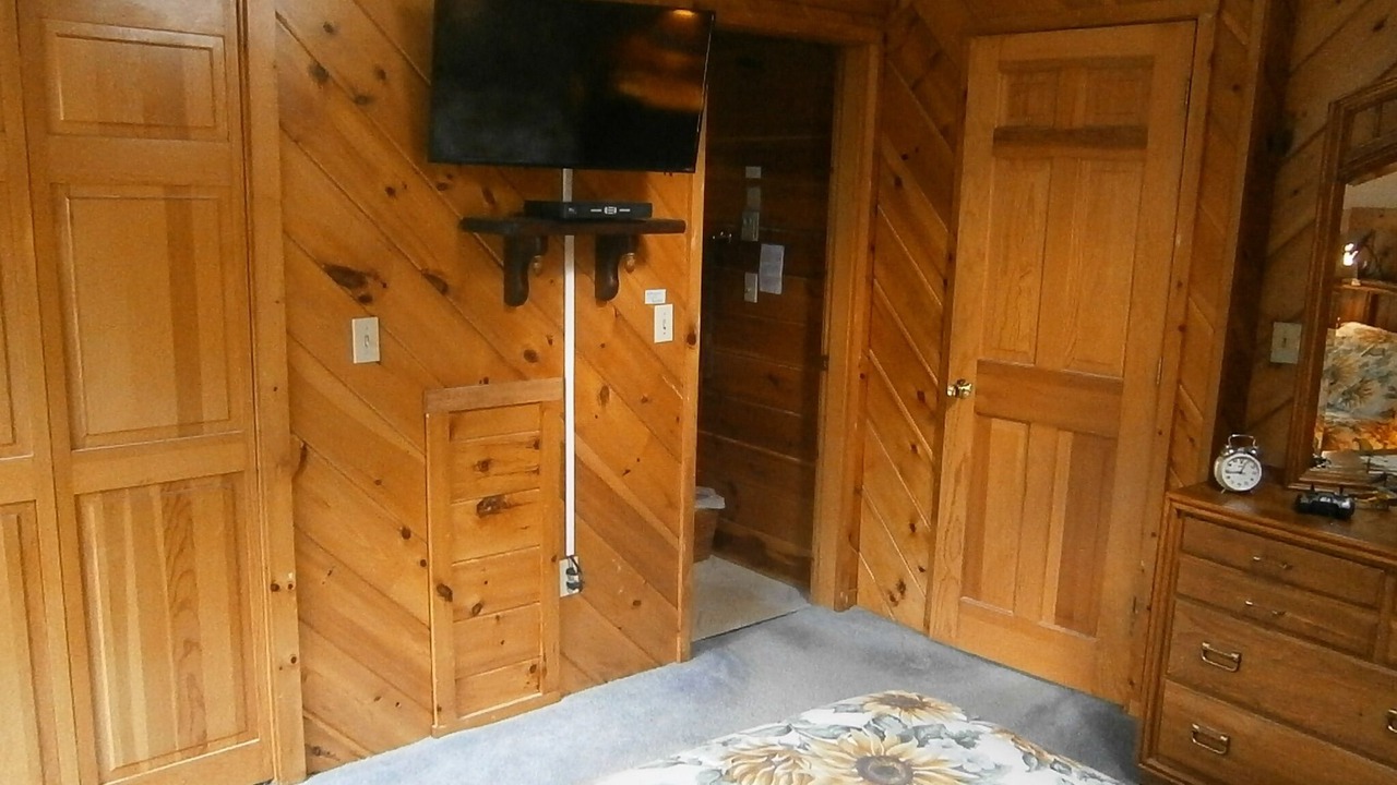 Photo of Bedroom in Oquossoc