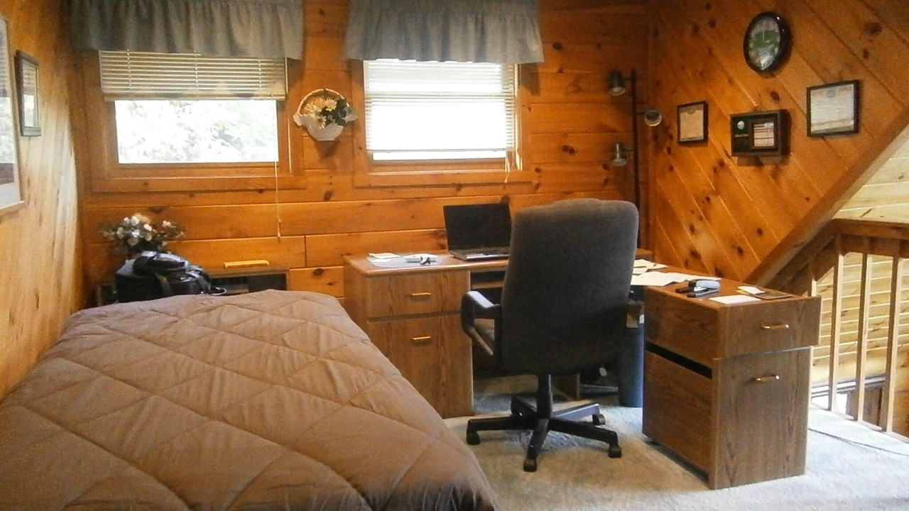 Photo of Bedroom in Oquossoc