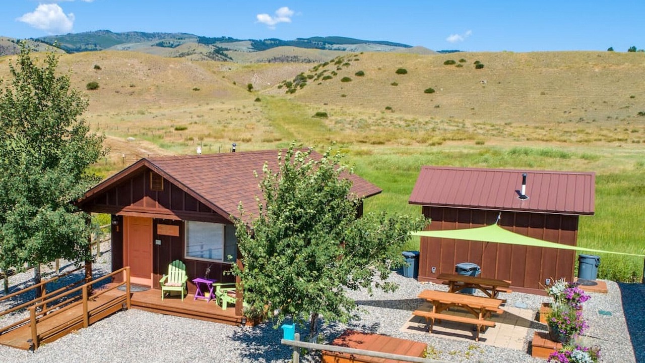 Photo of Outdoor in Emigrant