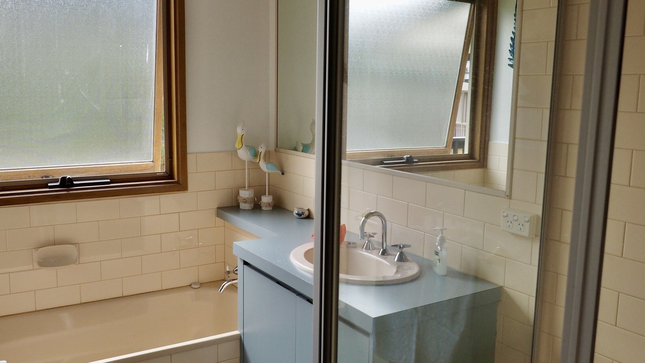 Photo of Bathroom in Apollo Bay